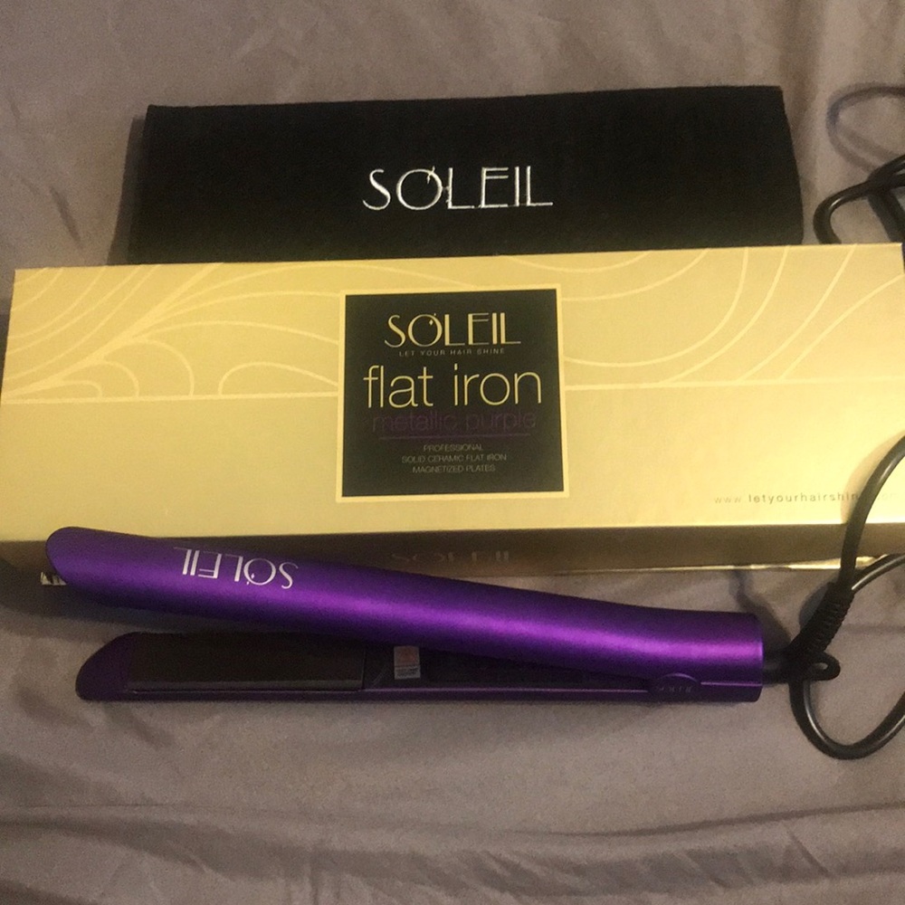 Soleil flat iron!